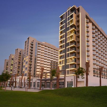 Damac Hills 2 Hotel, An Edge By Rotana Hotel ดูไบ ภายนอก รูปภาพ