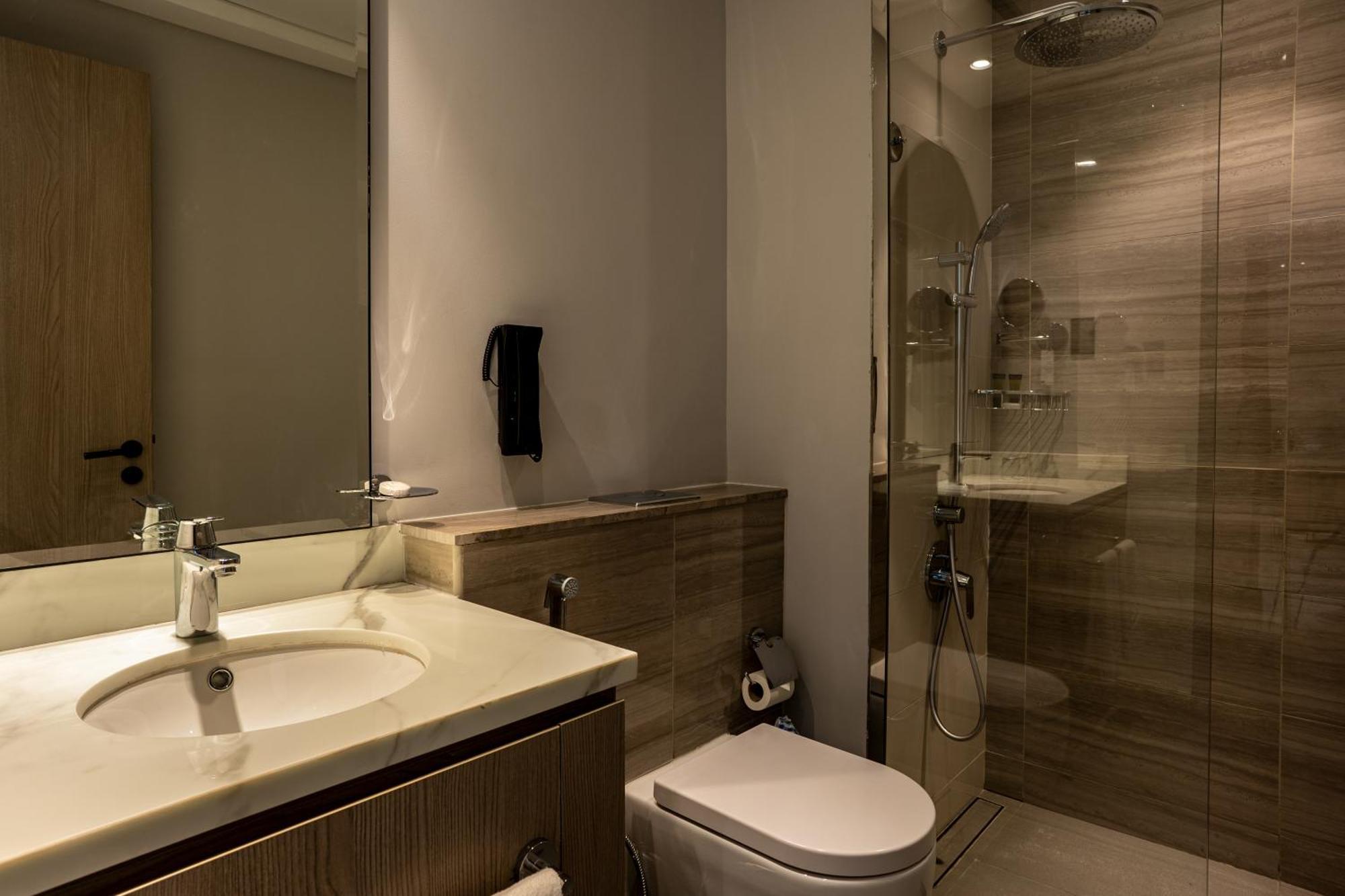 Damac Hills 2 Hotel, An Edge By Rotana Hotel ดูไบ ภายนอก รูปภาพ